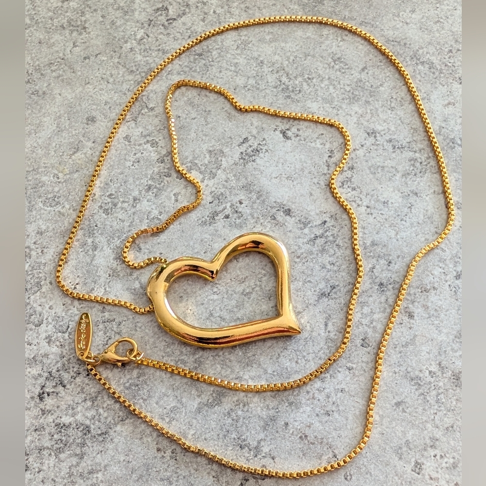 Soho Design Floating Heart Pendant